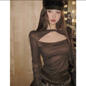 Twisted tie-dye long sleeve